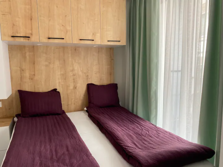 Camelia 7 New, fresh 1+1 Cleopatra side